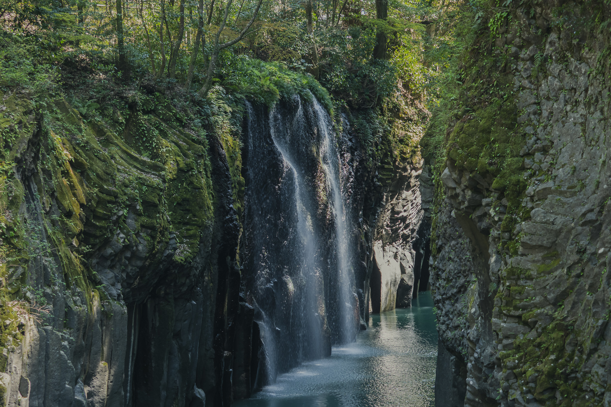 [遊記] 九州｜高千穗峽。真名井瀑布與流水素麵
