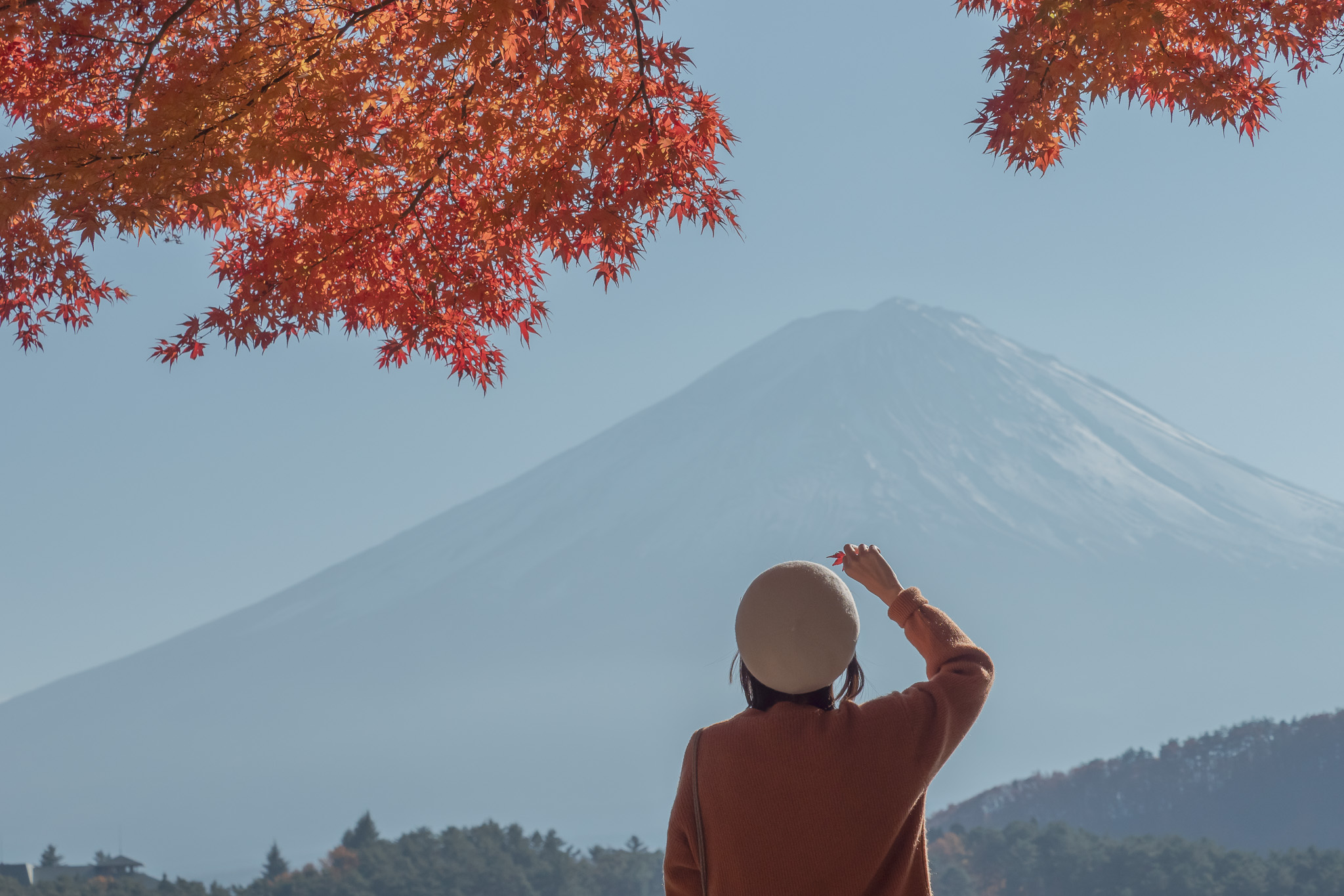 [遊記] 河口湖｜留守岩-湖水紅葉還有富士山同框